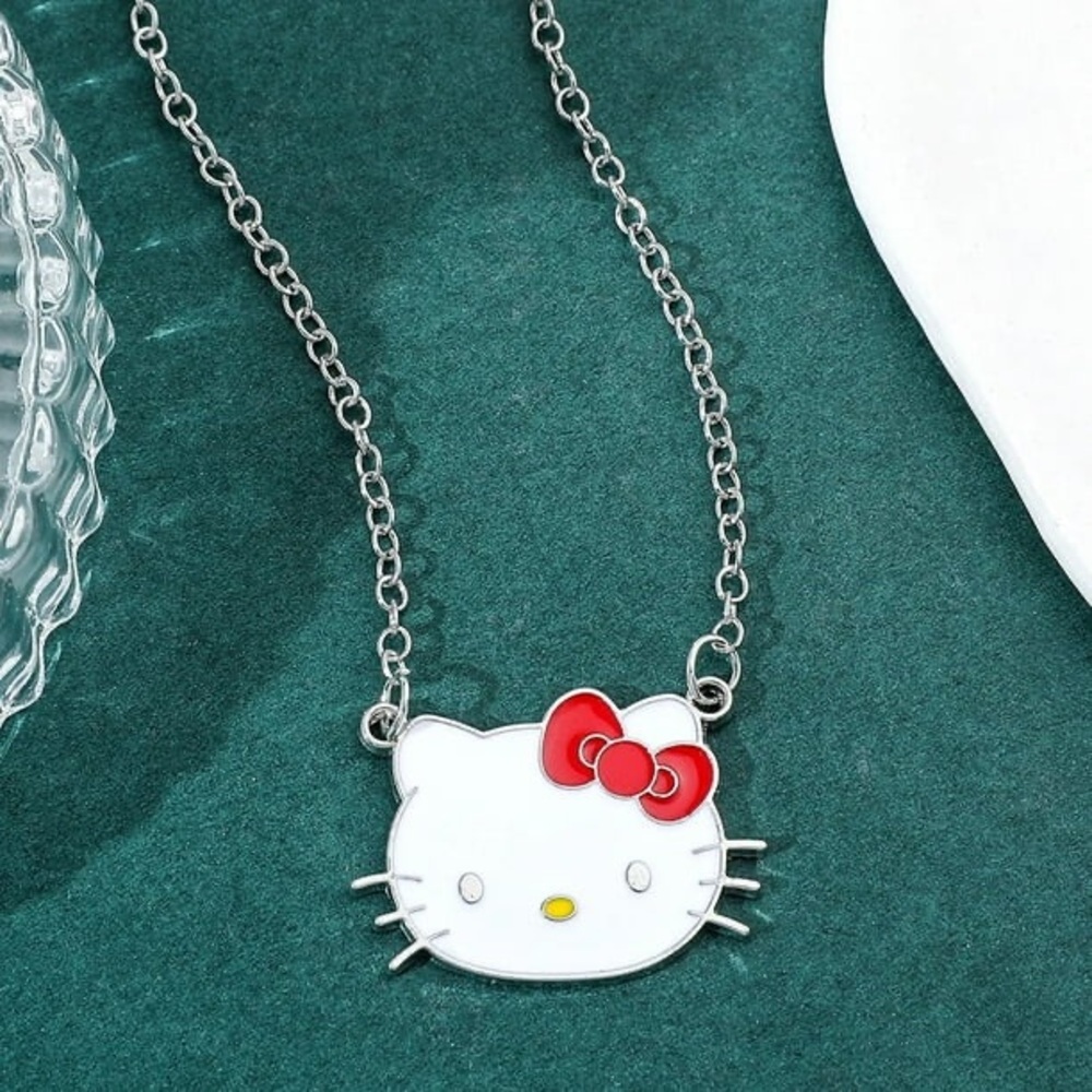 NWT Hello Kitty Enamel Pendant Necklace